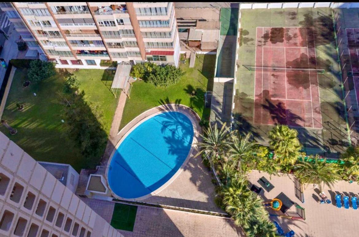 Apartamento Turistico La Pinta Planta 18 ベニドルム エクステリア 写真